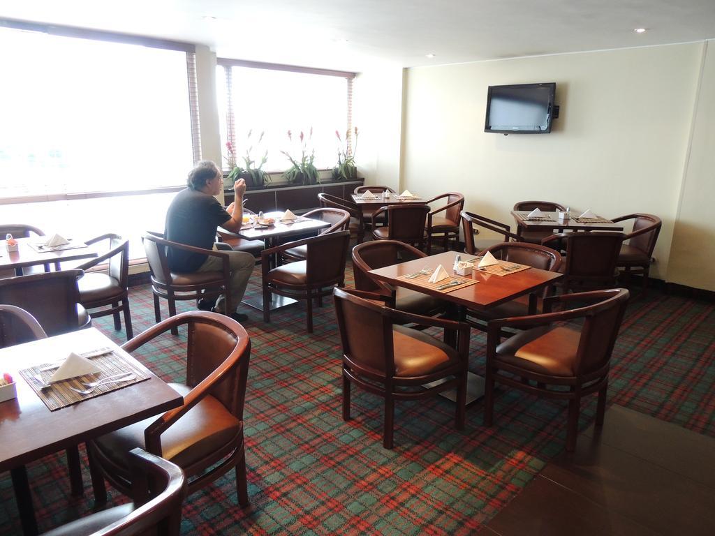 Hotel 51 Plaza Bogotá Szoba fotó